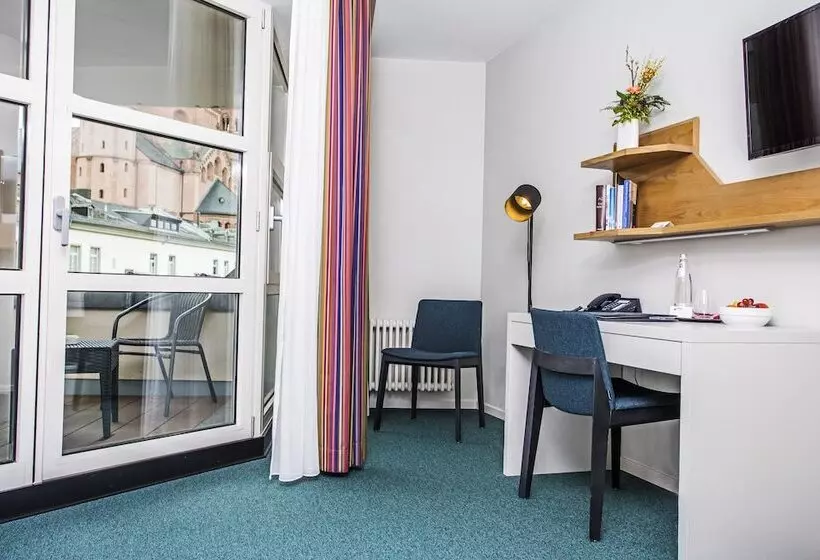 Hotelli Erbacher Hof, Bistum Mainz