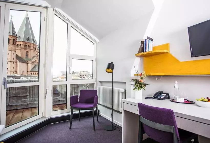 Hotelli Erbacher Hof, Bistum Mainz