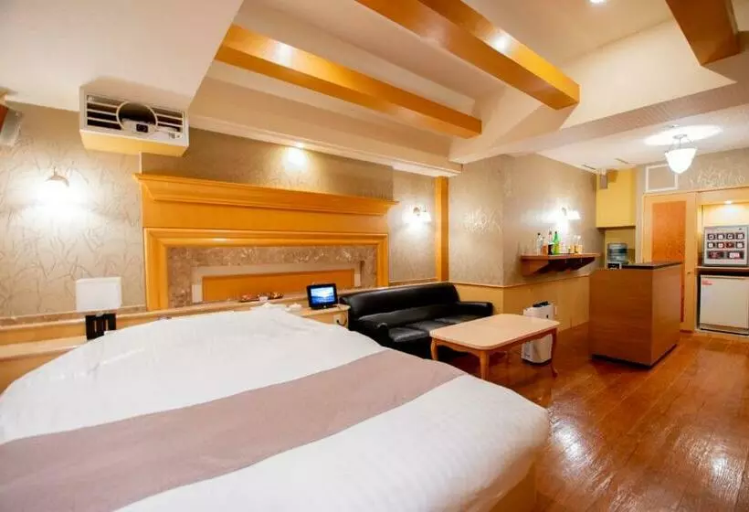 Hotelli Luna Sendai - Adult Only
