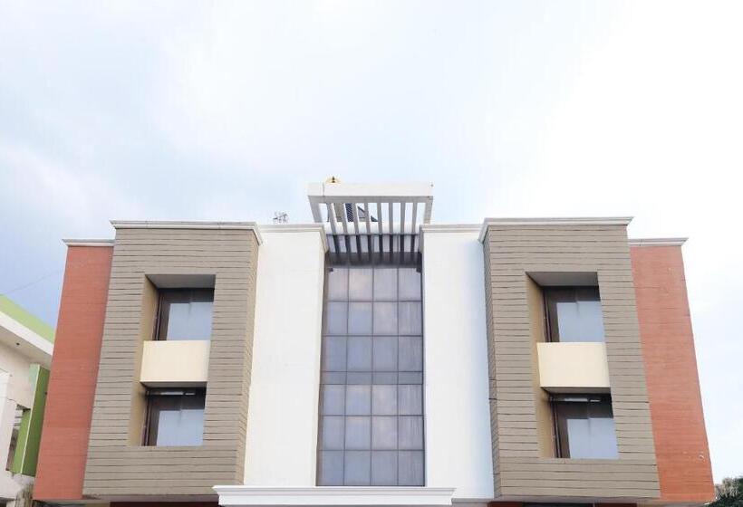 Hotell Oyo 47603  Sandalwood Vibes