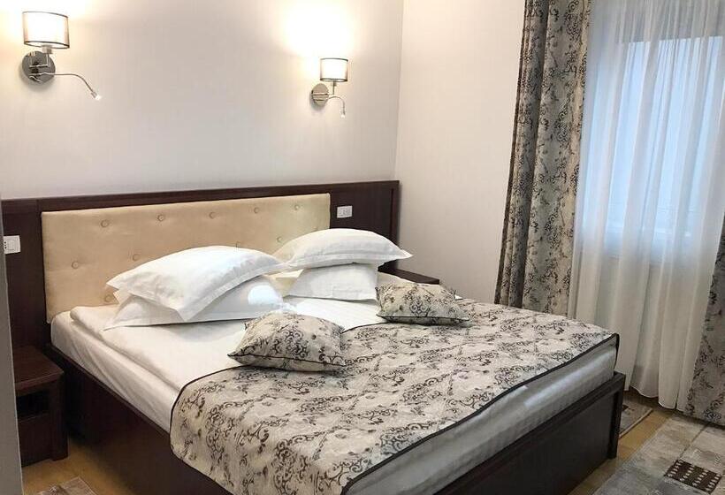 پانسیون Casa Pino