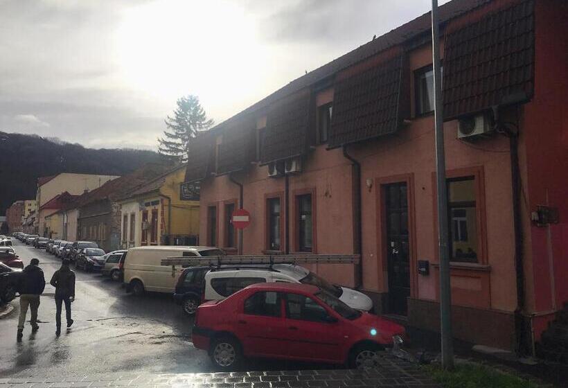 پانسیون Casa Pino