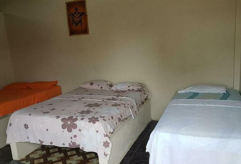 بنسيون Montañita Garden Hostal