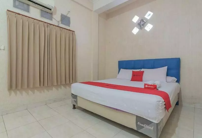 Majatalo Reddoorz Syariah Near Terminal Batu Ampar 2