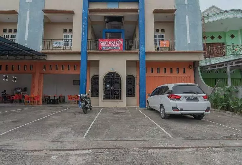 Majatalo Reddoorz Syariah Near Terminal Batu Ampar 2