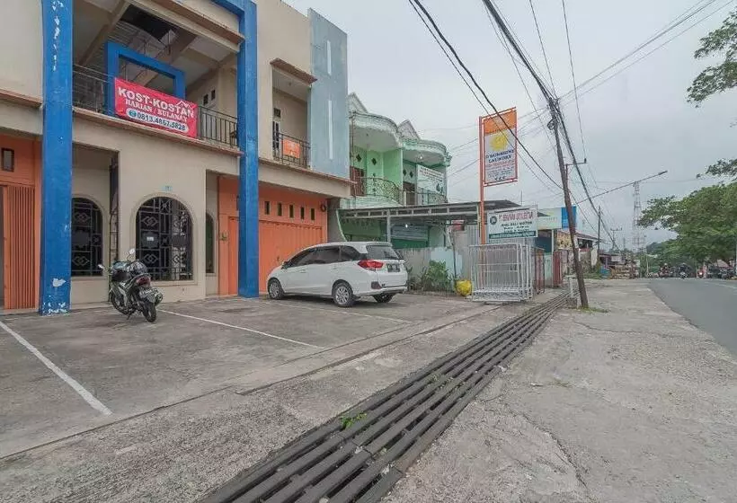 Majatalo Reddoorz Syariah Near Terminal Batu Ampar 2