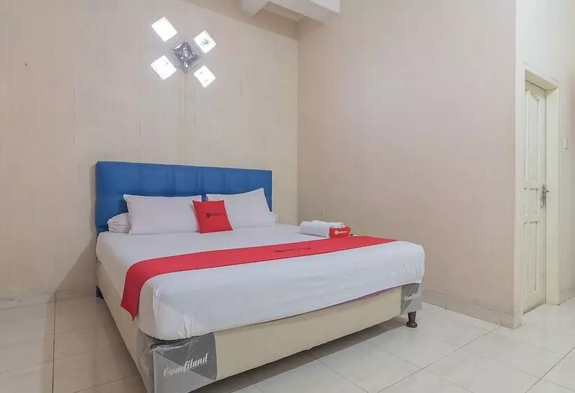 Majatalo Reddoorz Syariah Near Terminal Batu Ampar 2