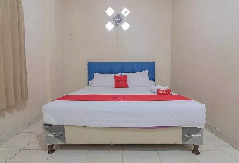 Majatalo Reddoorz Syariah Near Terminal Batu Ampar 2