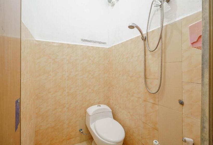 Pensjonat Reddoorz Syariah Near Watervang Lubuk Linggau 2