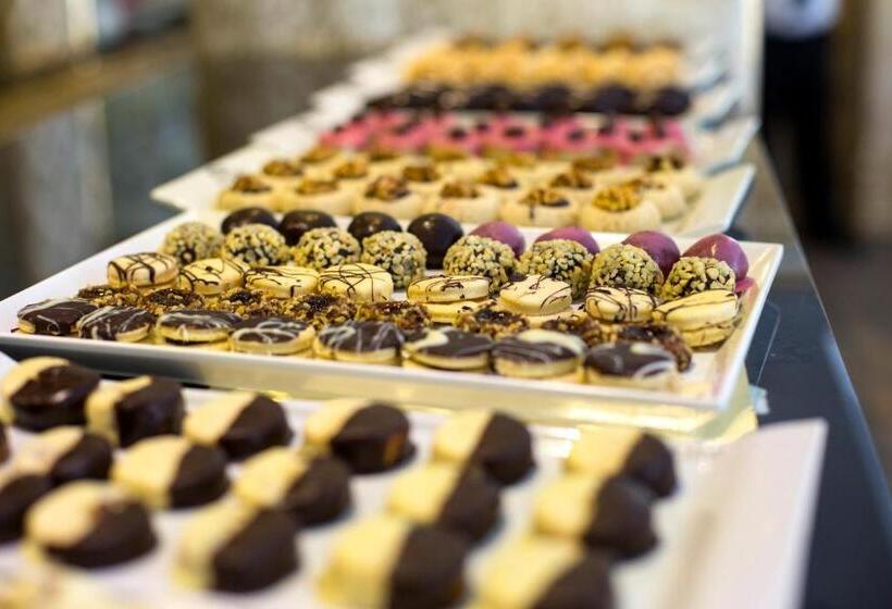 World Point Hotel Besyol