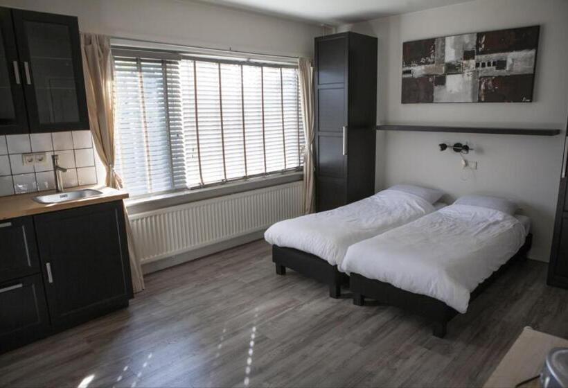 ホテル Groeps Villa 24 Pers