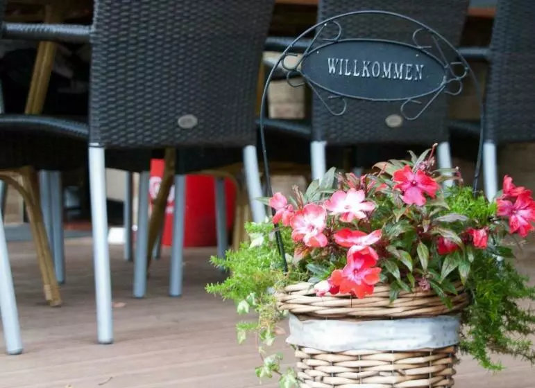 Hotelli Zum Fährturm