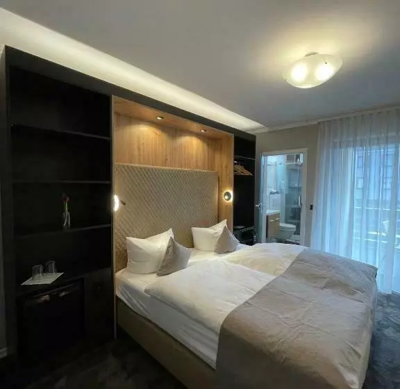 Hotelli Zum Fährturm