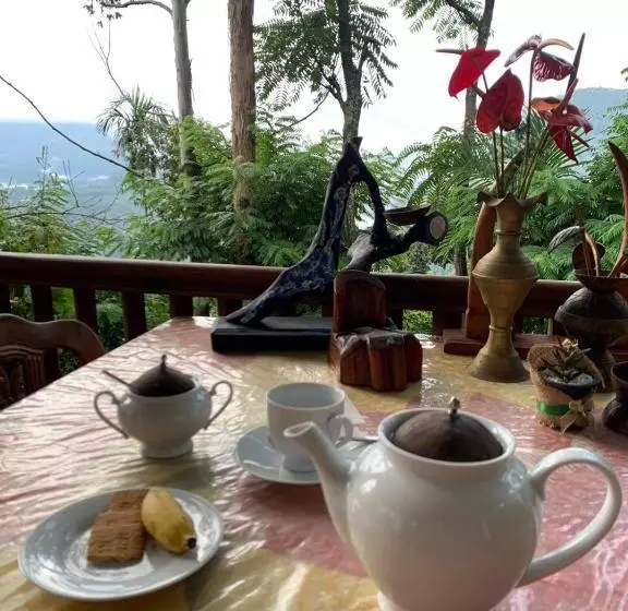 تختخواب و صبحانه Sun View Resort Kithalella