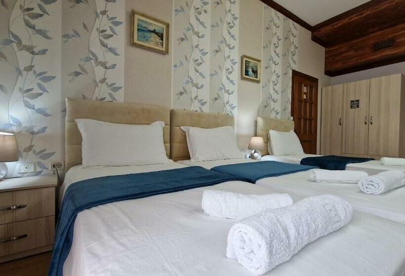 تختخواب و صبحانه Vila Korani