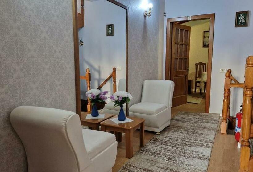 تختخواب و صبحانه Vila Korani