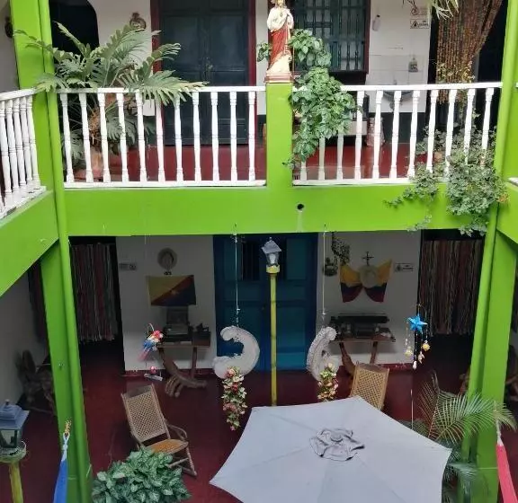 ユースホステル La Casona 1859