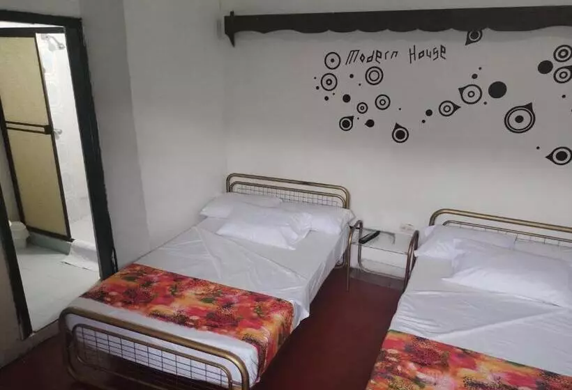 ユースホステル La Casona 1859