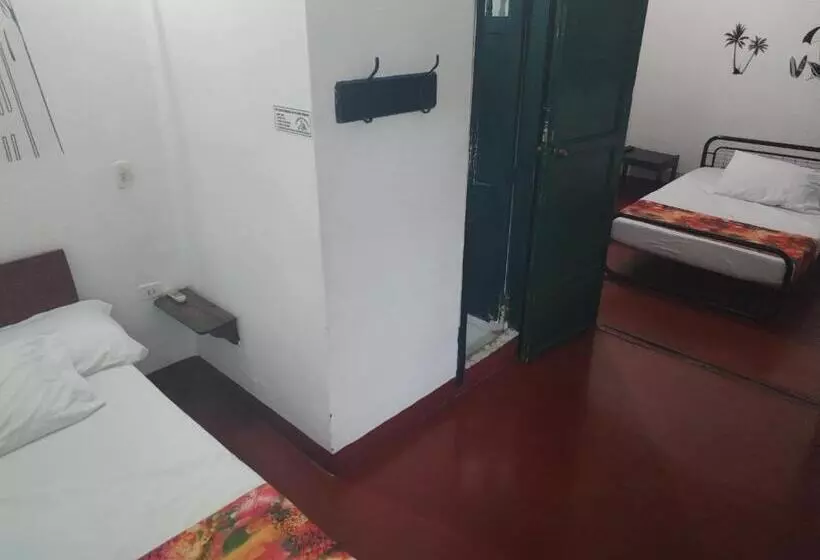 ユースホステル La Casona 1859