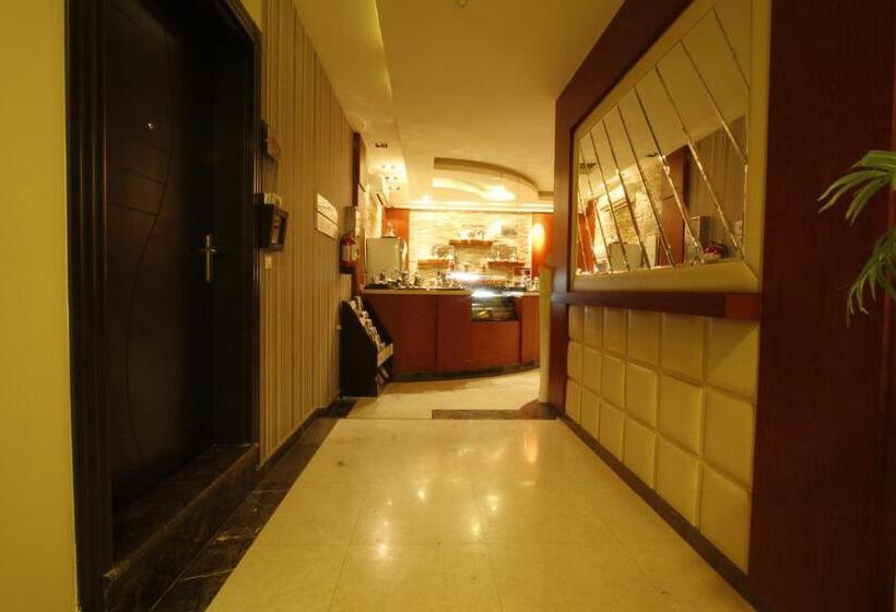 Manazel Al Hamra Apartment 2