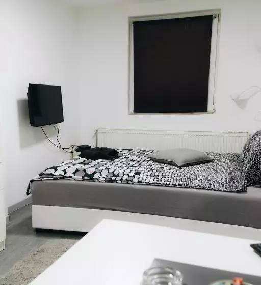 پانسیون Apartments Luka