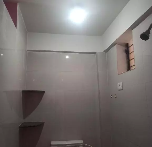 Majatalo Om Ganesh Naik Guest House