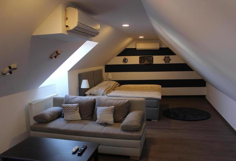 פנסיון Penzion Nautica