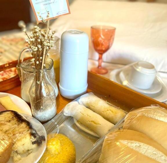 פנסיון Recanto Maria Flor