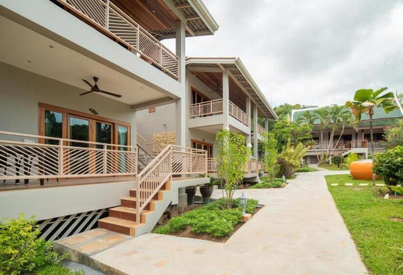 پانسیون Wandee Garden