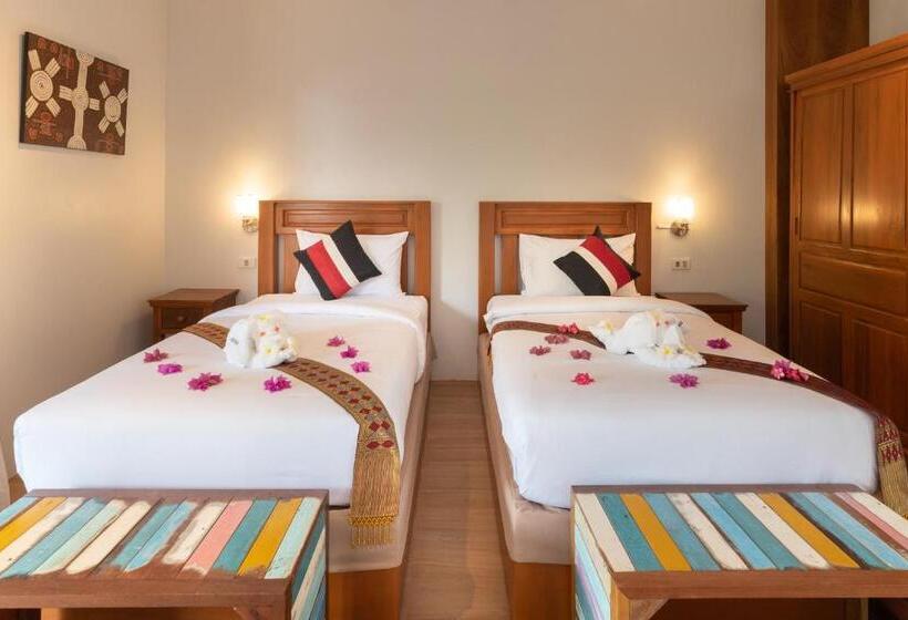 پانسیون Wandee Garden