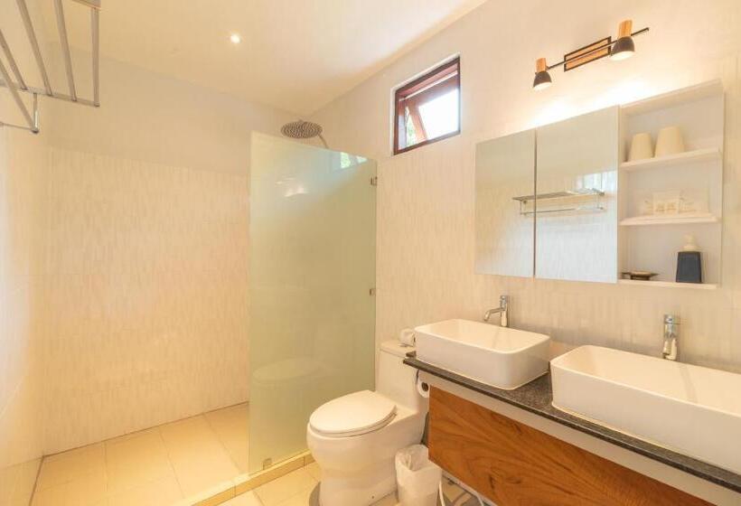 پانسیون Wandee Garden