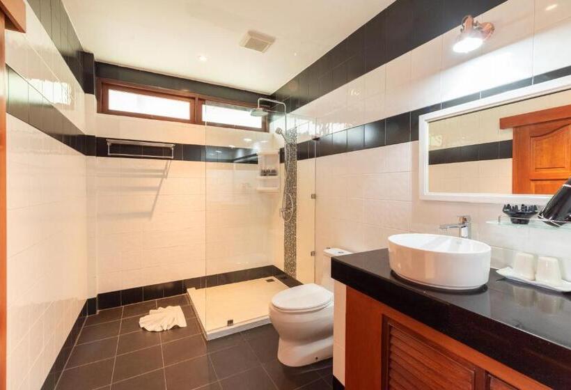 پانسیون Wandee Garden