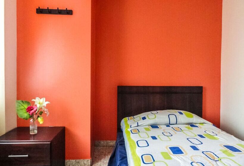 Общежитие Hostal La Rosa Otavalo