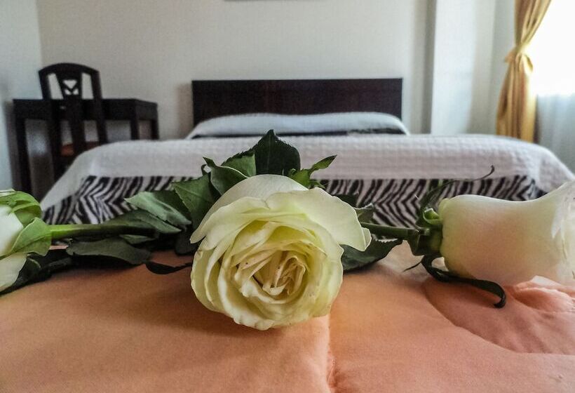 Общежитие Hostal La Rosa Otavalo