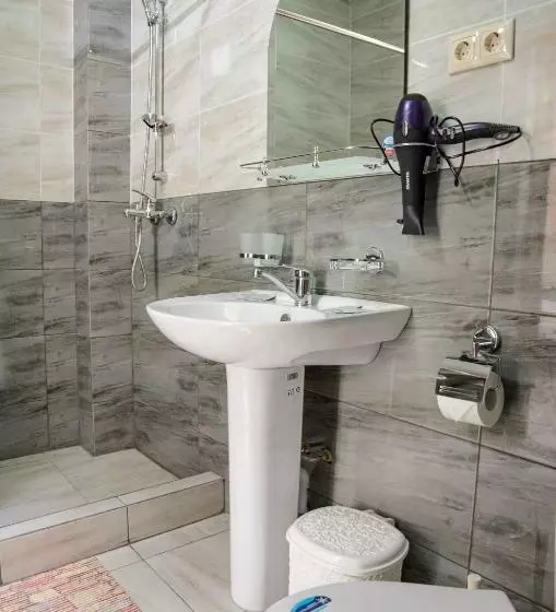 هتل Orchidea