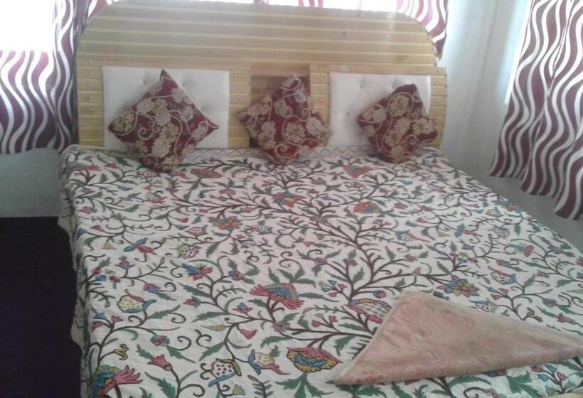 Pensão Alamdar Guest House