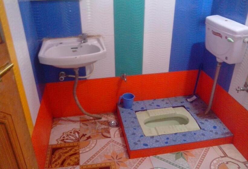 Pensão Alamdar Guest House