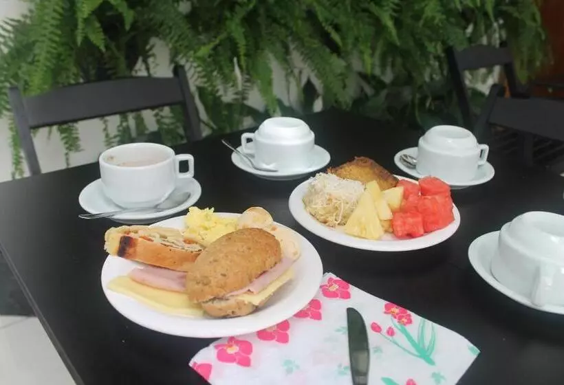 ペンション Pousada Orquideas De Maria