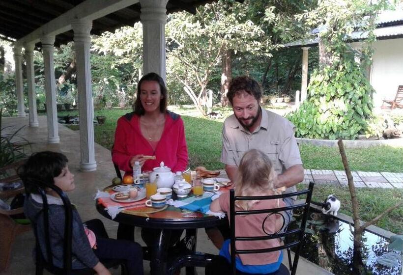 بنسيون River Retreat Sigiriya