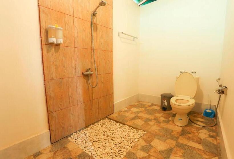 פנסיון Telaga Sari Bingin