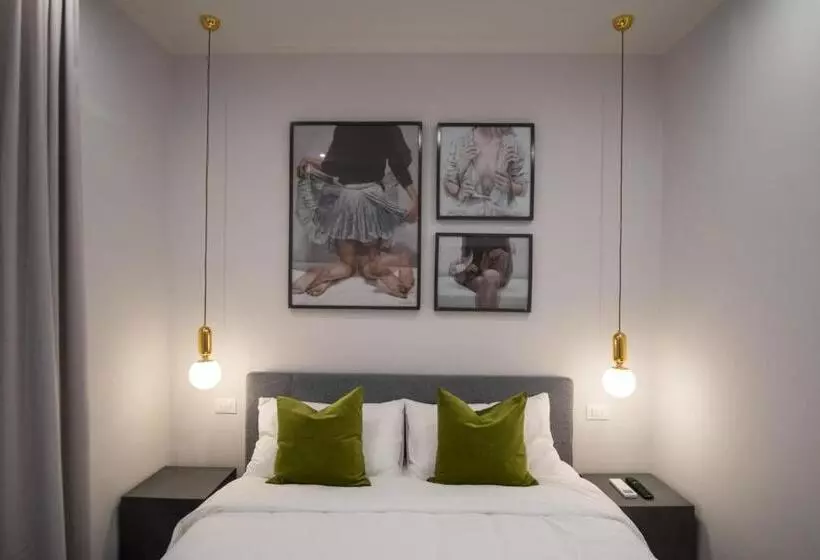 پانسیون The Gallery 42 Guest House