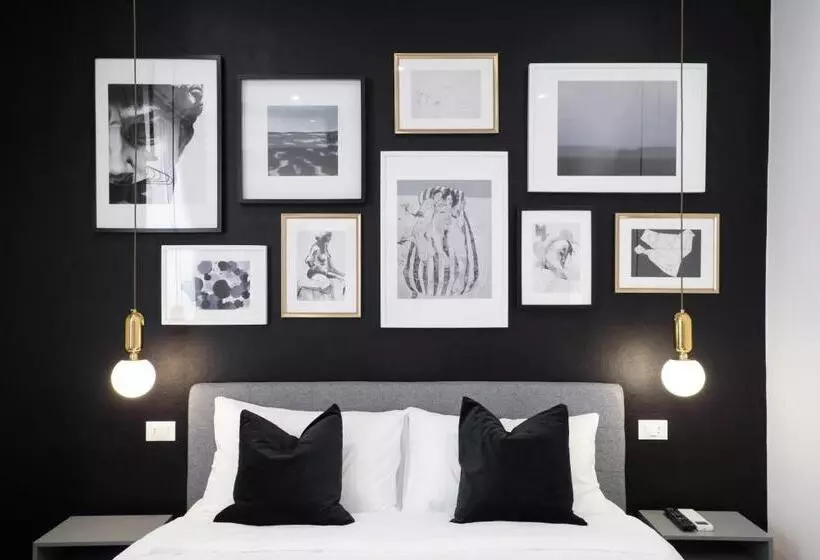 پانسیون The Gallery 42 Guest House