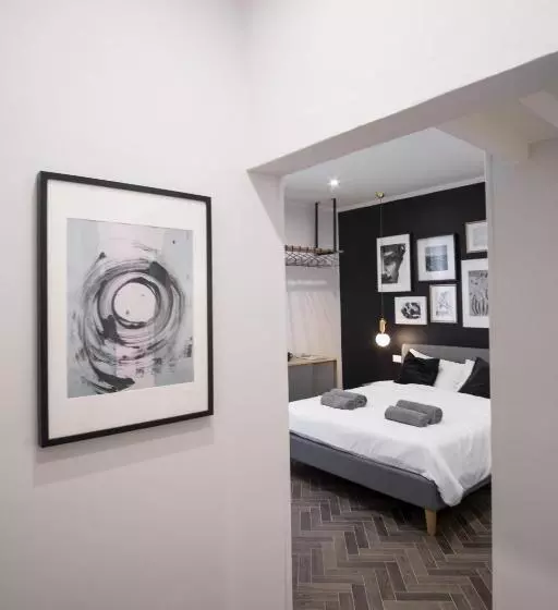 پانسیون The Gallery 42 Guest House