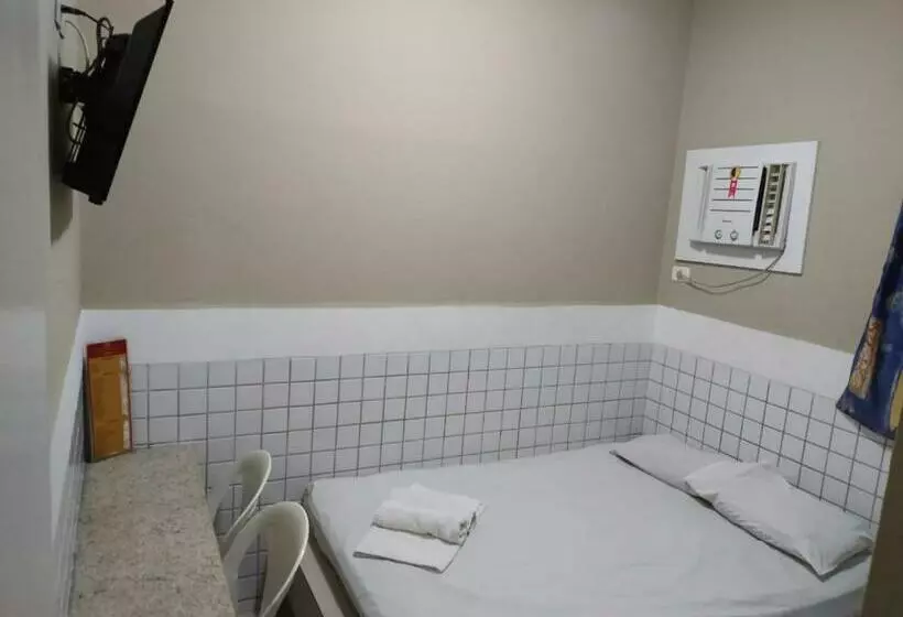 & Motel Henrique Dias
