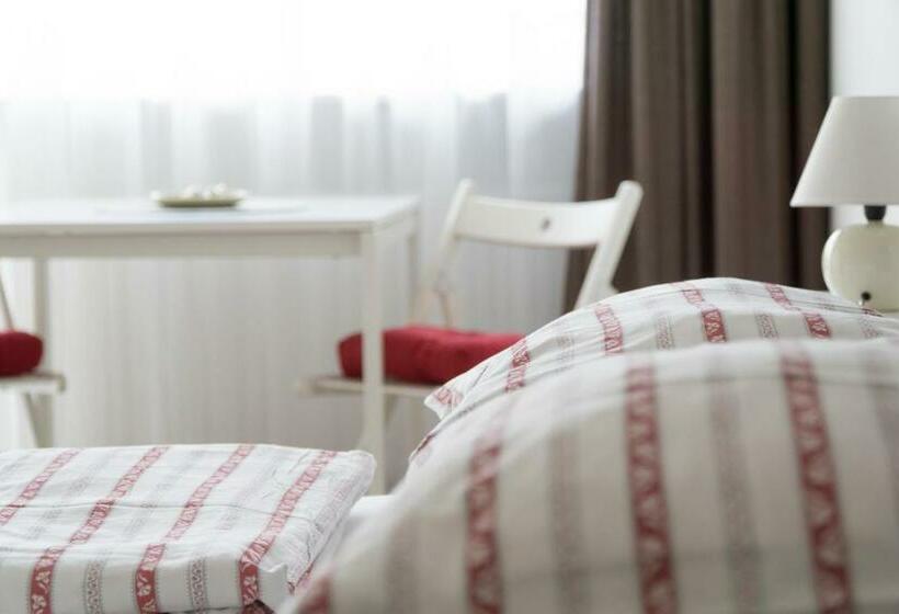 ユースホステル Gasthof Zur Post