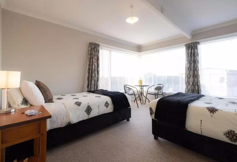 Retkeilymaja Oamaru Backpackers