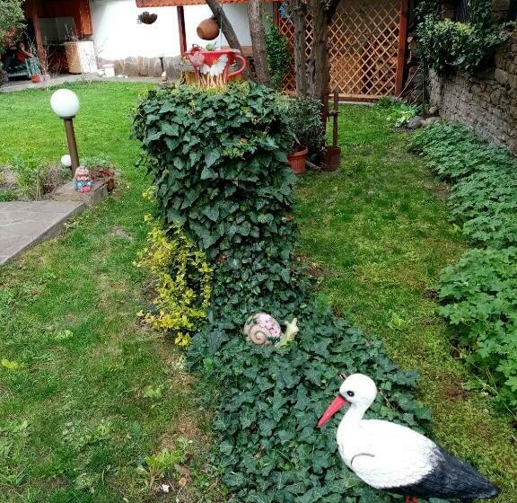 ペンション Borova House