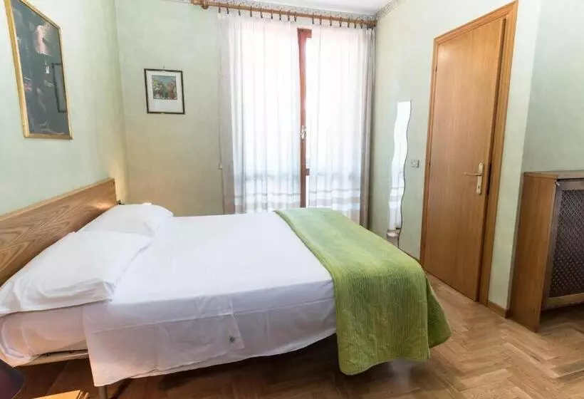 Majatalo Camere R 75