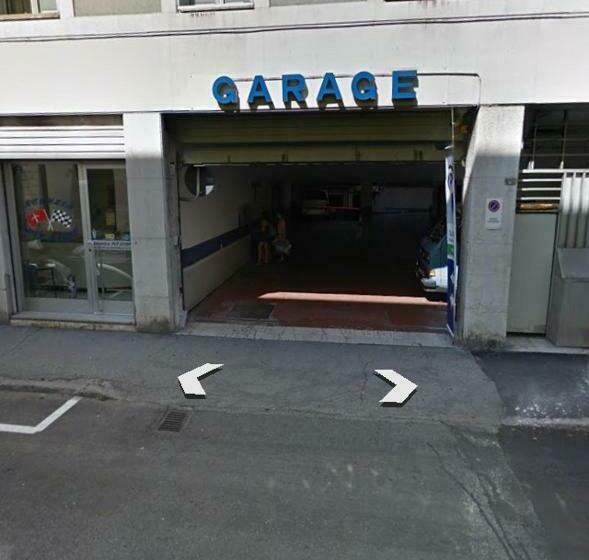 پانسیون Forvm Experience