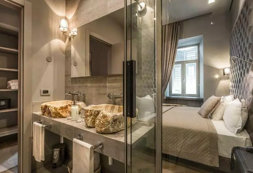 پانسیون Forvm Experience